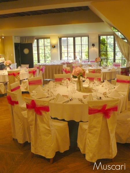 sala weselna ozdobiona na różowo